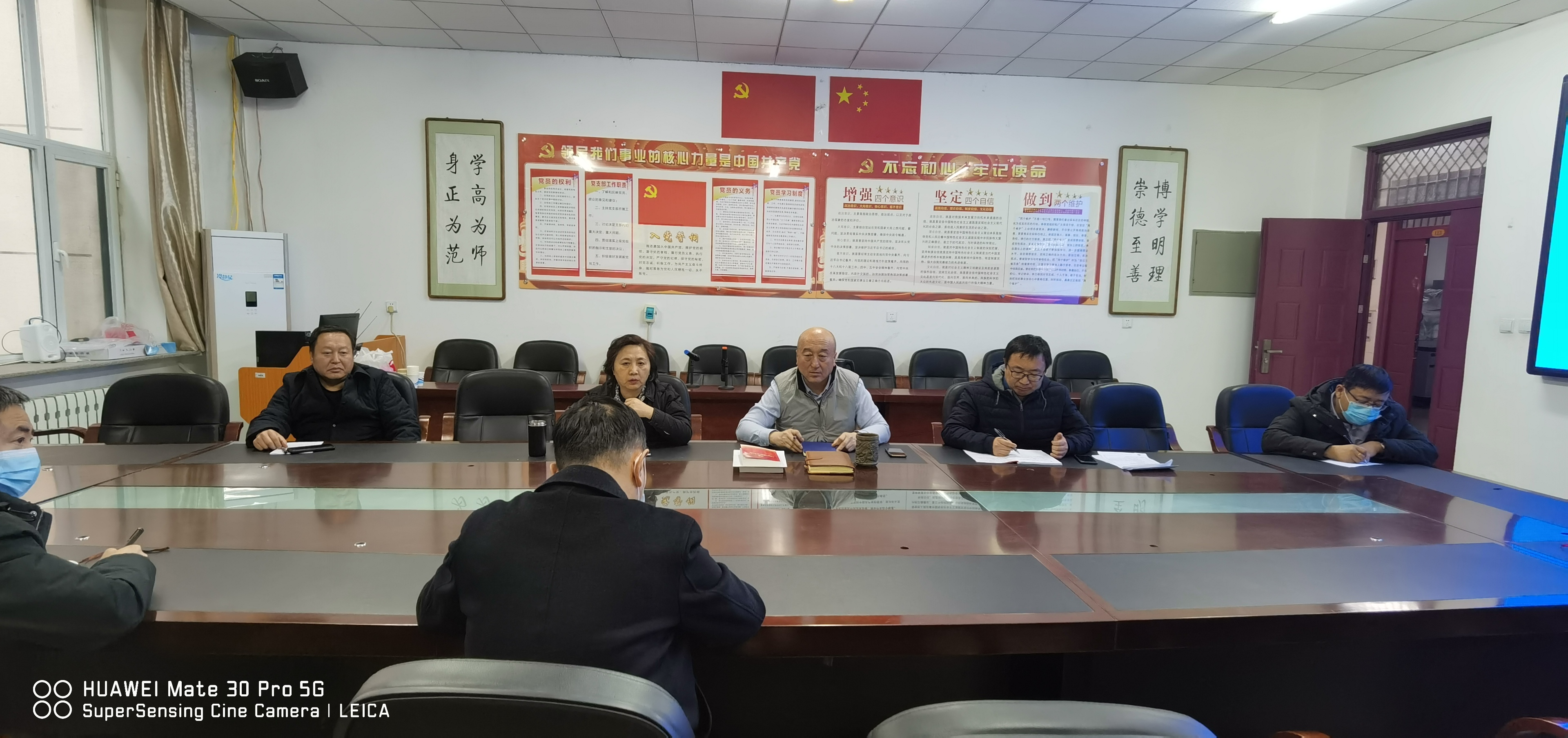 李理.jpg 李理.jpg